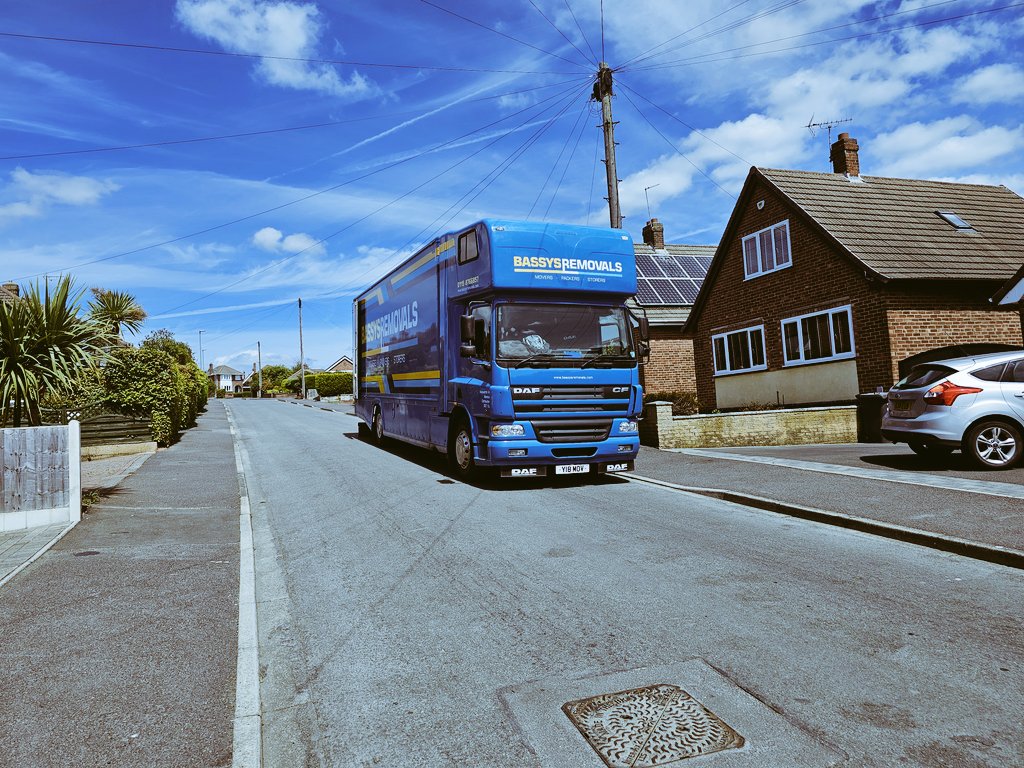 House removal from Chilwell to Toton today.

For Bassys Complete Removals get in touch today on 

01158766857 0r Info@bassysremovals.com