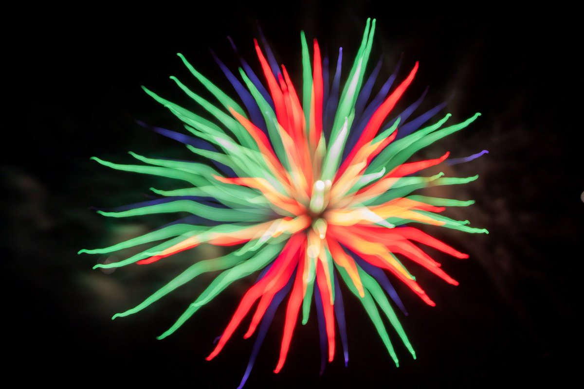 LightPainterJDP's tweet image. Some of my favorite Defocused Fireworks from last night! Hope everyone had a nice 4th of July! 

#fireworks #fireworksphotography #july4th