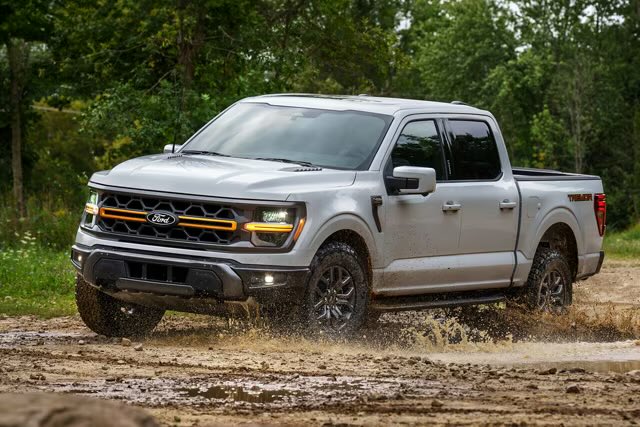 BobaCyclist's tweet photo. What Ford F-150 ads promise vs the reality https://t.co/aQwnghzuUt