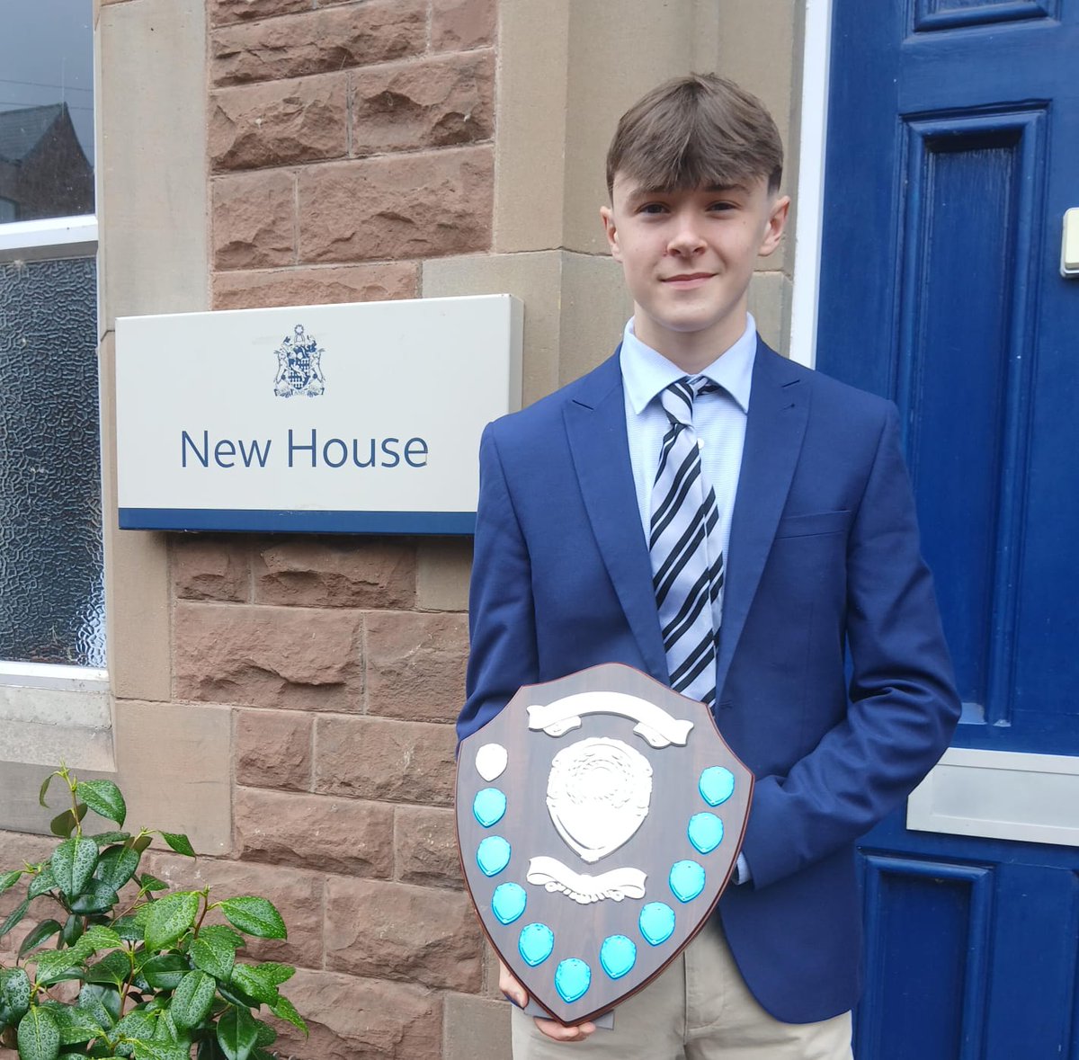 Dylan's last duty as Head of House was to collect the Boarders Shield. Well done to all the boys in the house for their contribution to the competition throughout the year from chess to Sports Day. Have a wonderful summer!!!