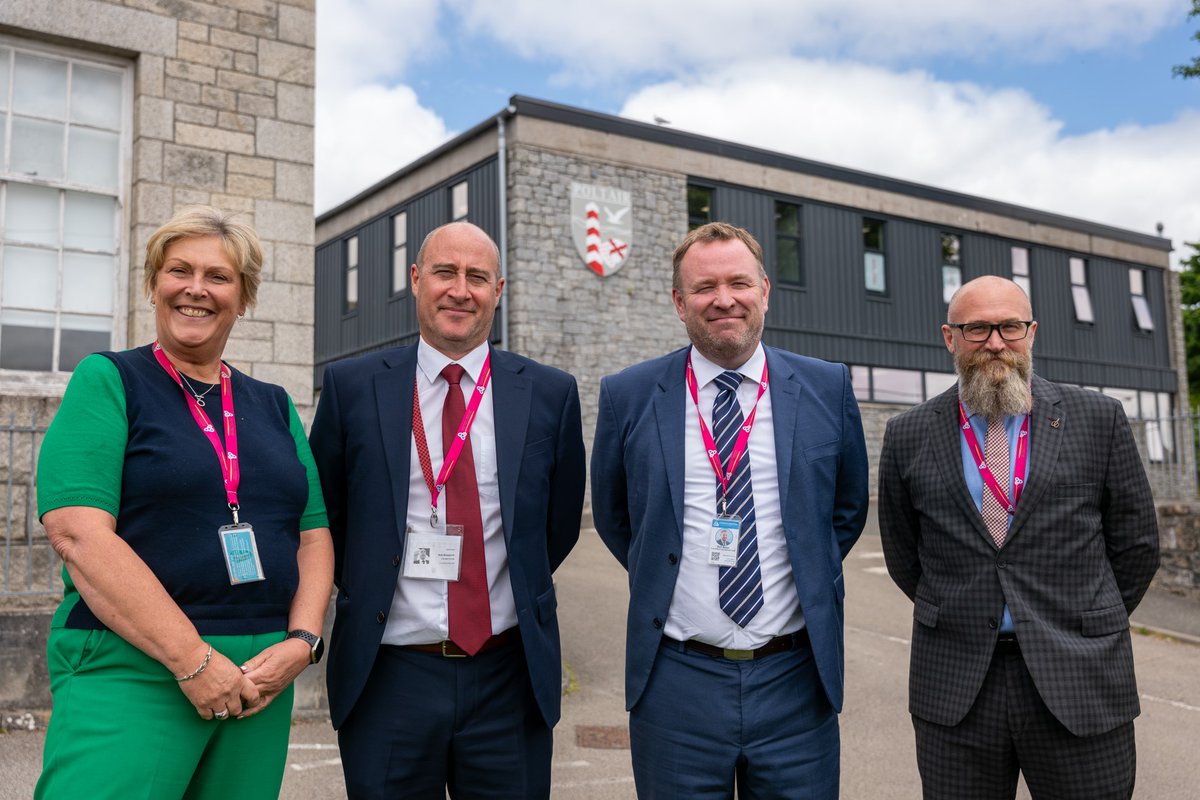 Cornwall Education Learning Trust enjoyed meeting Rob Bosworth, the new Principal and Chief Executive of <a href="/CornwallCollege/">Cornwall College</a> Group, at Penrice Academy and Poltair School last week! Excited for the future of education in Cornwall! 🌟📚
#LearningTogether