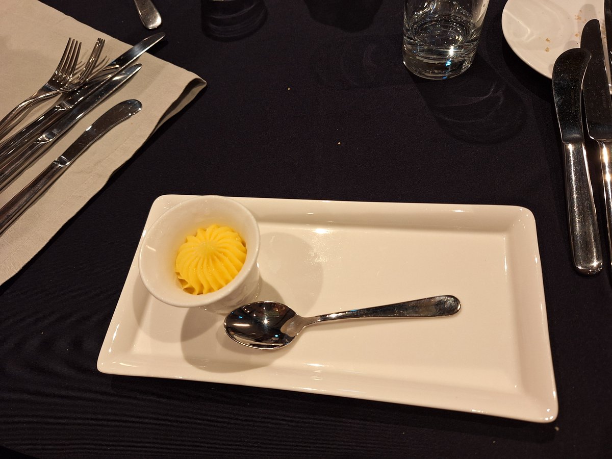 MorningBirdCDN's tweet photo. 진짜 맛있었어요😍

#indiecraft #dinner #game #Awardwinning 
#모닝버드스튜디오 https://t.co/1kNQrrRTMn