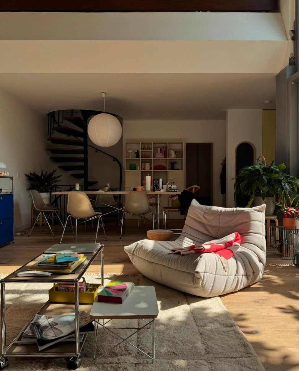 interiorsuckerr's tweet photo. https://t.co/5epU8hSH5u