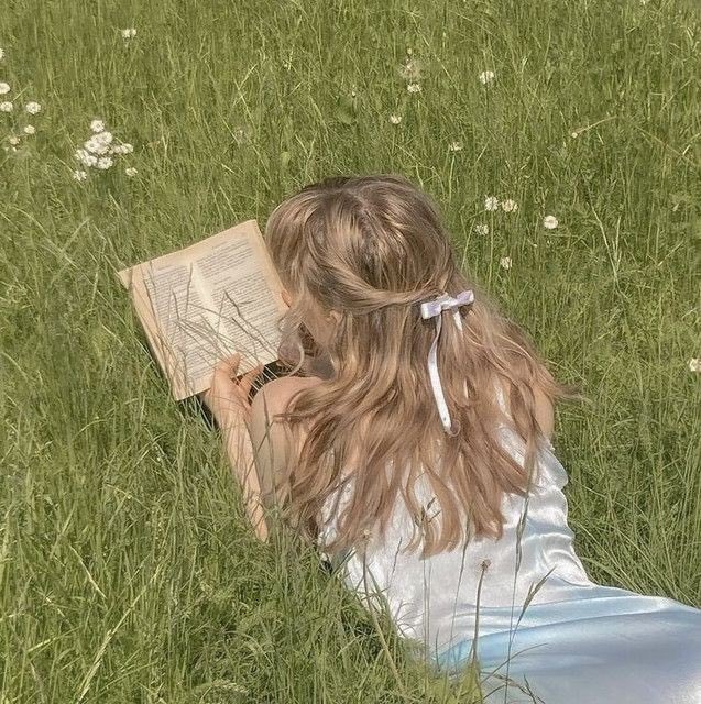 malusokay's tweet photo. dreaming of a life in the countryside 🌾 https://t.co/wuDvo2rpow