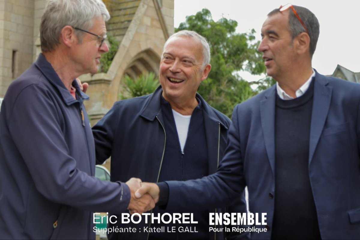 ebothorel's tweet image. 🙏Matinée du Goëlo au Trégor, de Saint-Quay Portrieux à Perros-Guirec. 
Merci aux maires, Thierry Simelière et Erven Léon de nous avoir accompagné sur leur marché, pour amplifier la mobilisation. #JeVote #Circo2205