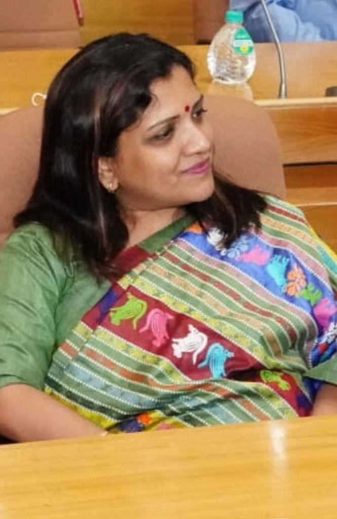 GuhaIas's tweet image. Hues and Colours add cheer to the work environment 😍💕
#Happiness #WorkSmart #Looksmart