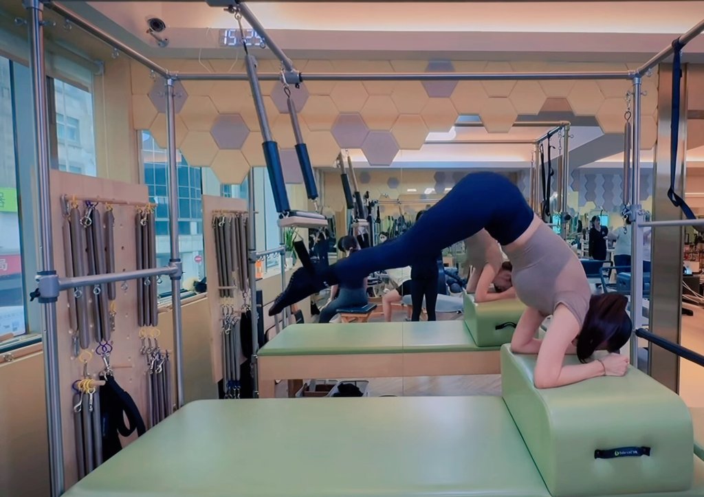 半個月沒來了....很欠操