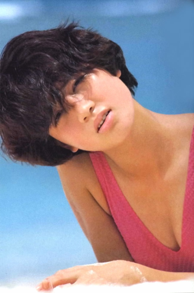b2ZIguba0CNnKi5's tweet image. 酒のツマミになる話に出演するいしのようこの水着画像50枚をブログにアップしました♪ 
#酒のツマミになる話
#いしのようこ 
cyoinatu-onna.com/blog-entry-639…