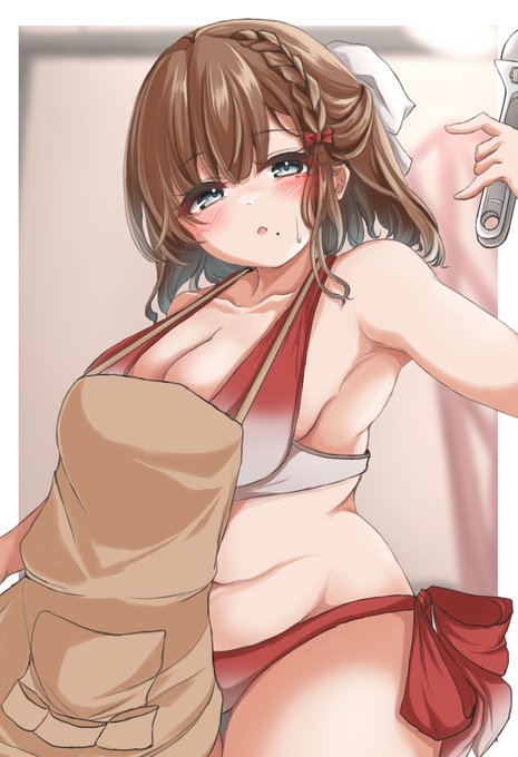 朝日さん!!今日はビキニの日らしいですよ朝日さん!!!!
なので着ましょう!!ビキニエプロン!!!!!
工廠が誇る夏の正式制服ですよビキニエプロン!!!!!嘘じゃないですホントホント!!!!
ホラ明石!!!キミからも教えてあげなさいビキニエプロンの流儀を!!!!!明石!!!!!! 