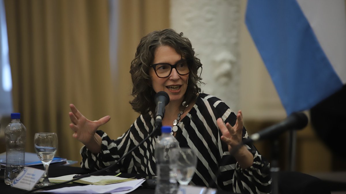 Durante el panel “Logros y retos federales en materia de acceso y transparencia” expusieron <a href="/CarmenSierralp/">Carmen Sierra</a>, <a href="/EmanuelGainza/">Emanuel Gainza</a> y <a href="/Natalia_Galano/">Nat Gal</a>. Moderó <a href="/dani_urribarri/">💚Daniela Urribarri💚</a>. En el espacio se presentaron los avances legislativos provinciales.