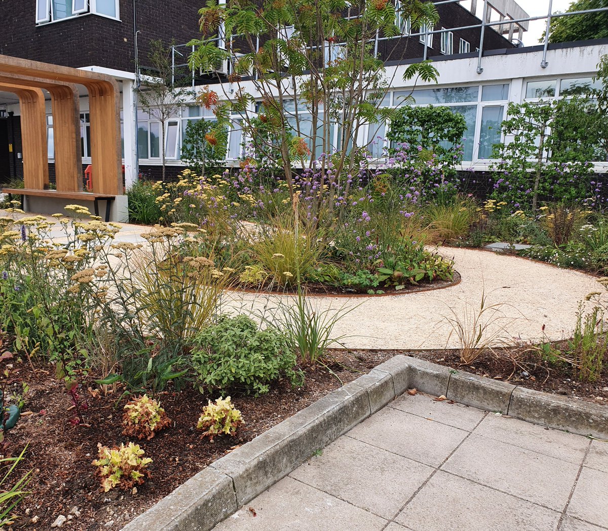 #NHS76 
We are also celebrating 2 years since we opened our Chelsea Garden at Wexham

The garden has had an incredible impact for so many-calming those going for surgery, helping rehabilitation and staff to break away

The area now encourages wildlife &amp; sensory 
#lotteryfunded