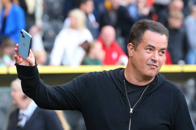 "BİR SÜRPRİZİMİZ DAHA OLABİLİR"

- Acun Ilıcalı: "Forvet konusu Jose Mourinho için çok önemli. Listedeki ilk ismin alınmasının ardından bir sürprizimiz daha olabilir. Devamında bir isim daha düşünebiliriz."