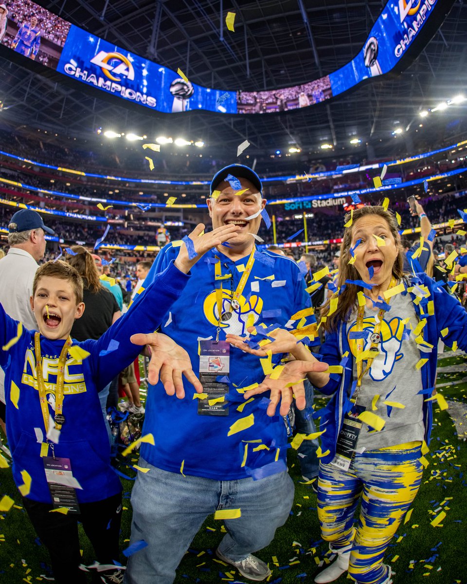 onlocationexp's tweet image. #FlashbackFriday When we experienced #RamsHouse on the biggest stage in the most epic way possible #OnLocation 🎉🏈
Secure your guranteed access to #SuperBowlLIX today & this could be you ➡️ bit.ly/3OTrB56
#NFL | #OnlyWithOnLocation