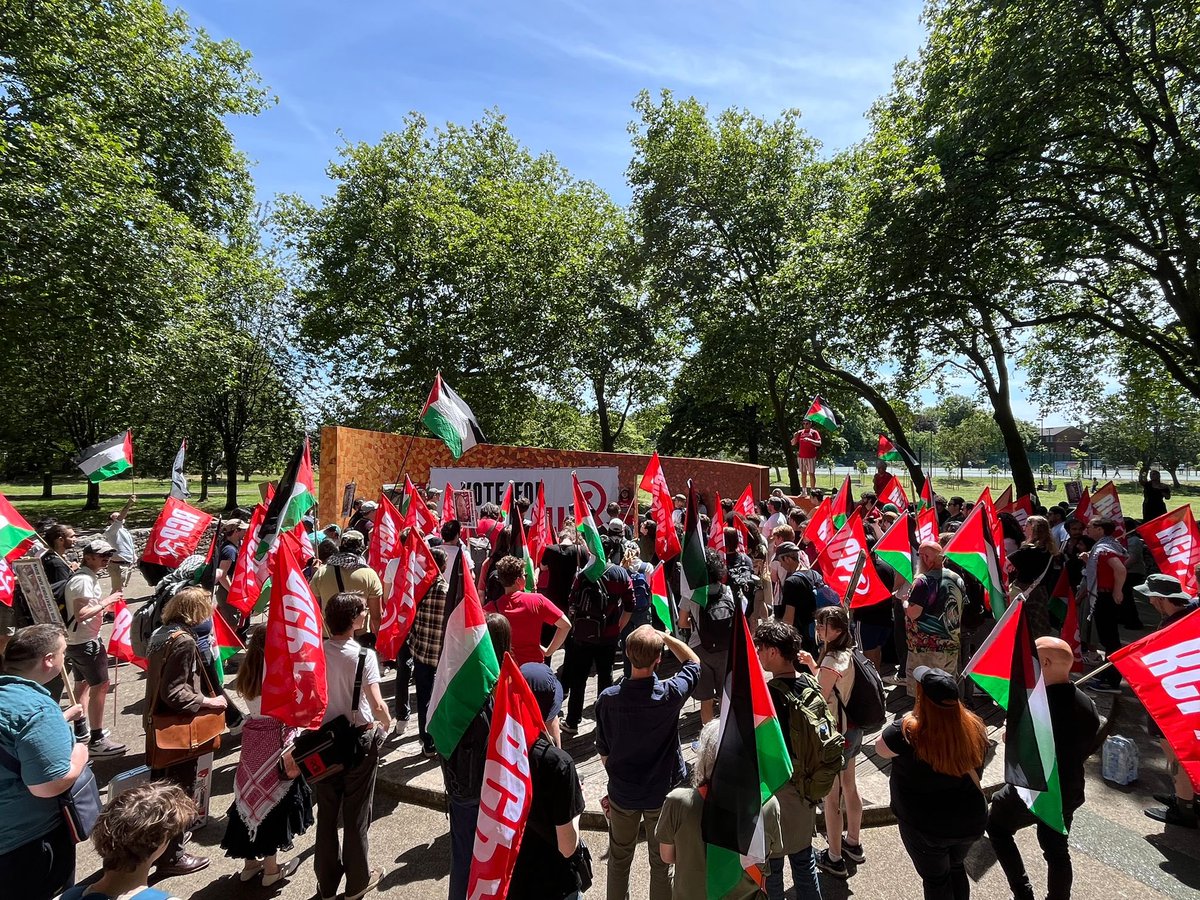 Our movement is growing significantly bcos of Fiona’s incredible campaign. 

We’re serious about taking down all war criminals incl Starmer’s Labour, 
&amp; getting rid of a system that puts profit b4 human life. 

So join us, bcos we’ve only just started &amp; we have a world to win!