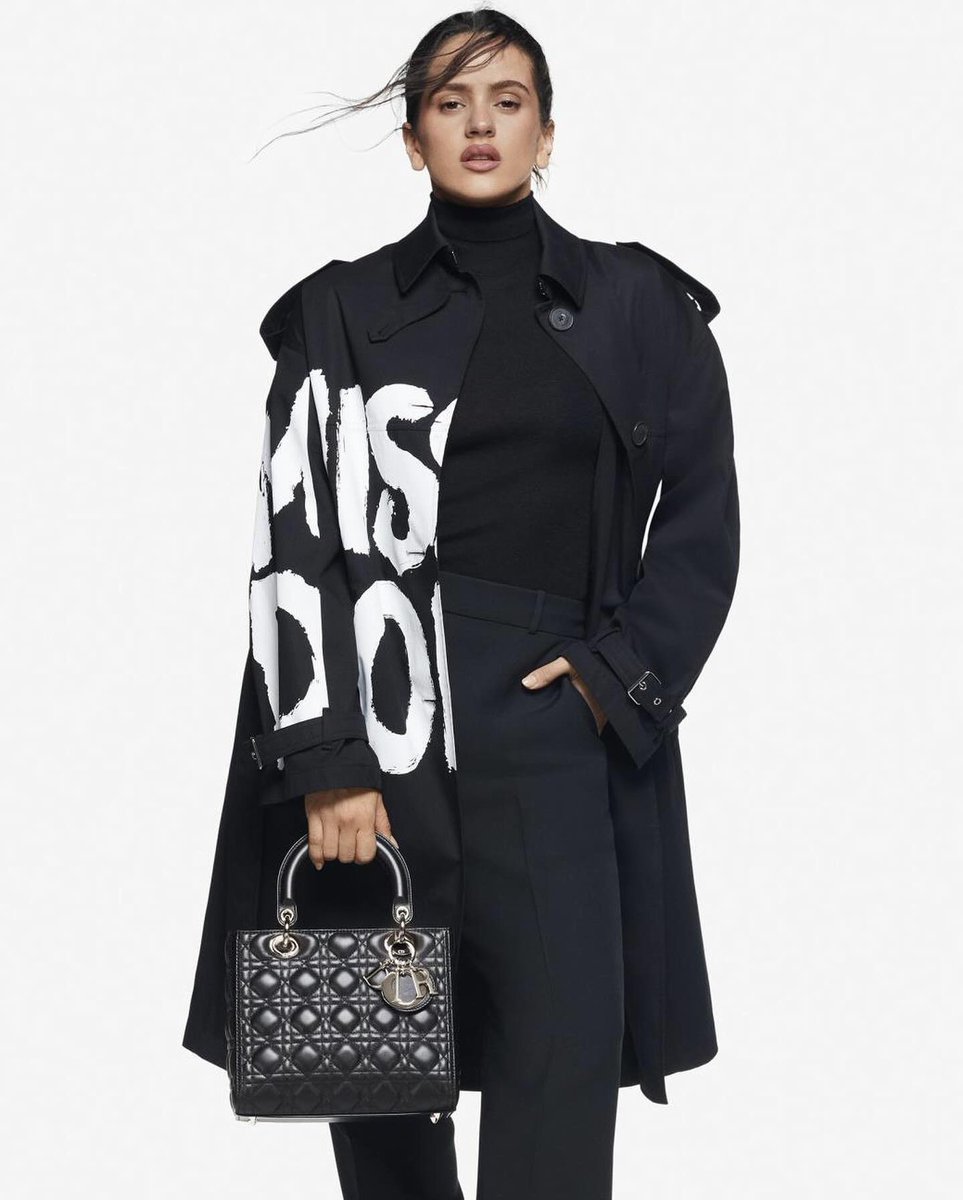 MOTOMAMlTOUR's tweet photo. Rosalía para la campaña MISS DIOR 2024. https://t.co/Z8RMPHmVOB
