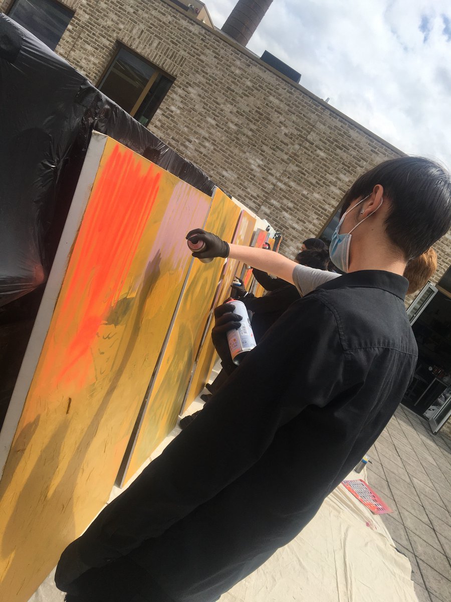 artcurriculum's tweet photo. @chelseaacademy Work experience creative industries urban art live! https://t.co/3Qpsn5fscm