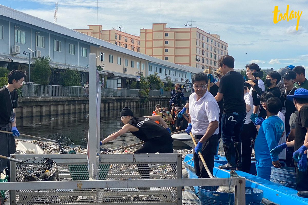 นึกถึงที่ไปตักขยะกับแจ็คสัน จริงจังกันชิบหาย ใครจะทำไรทำไป 2คนนี้จะตักขยะ 🤣