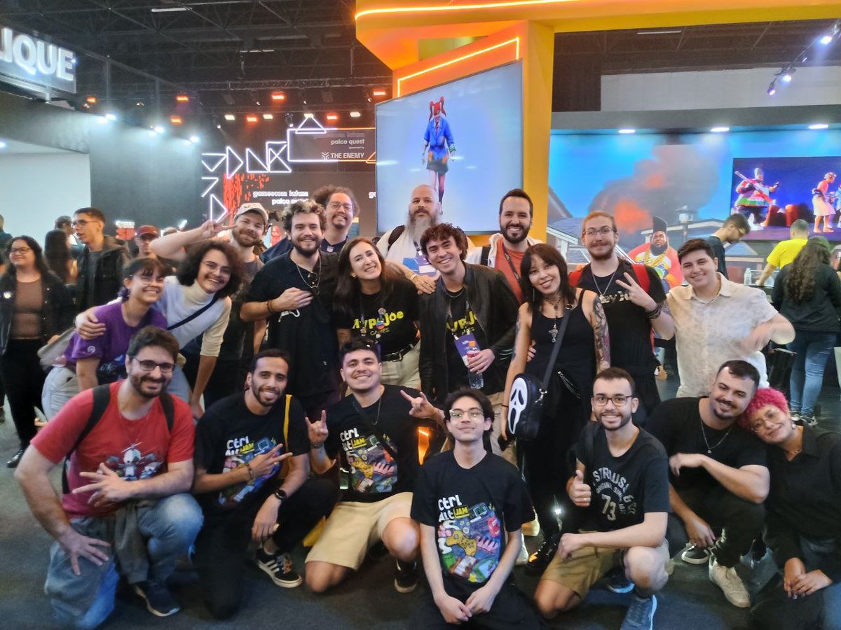 CTRL ALT tweet media