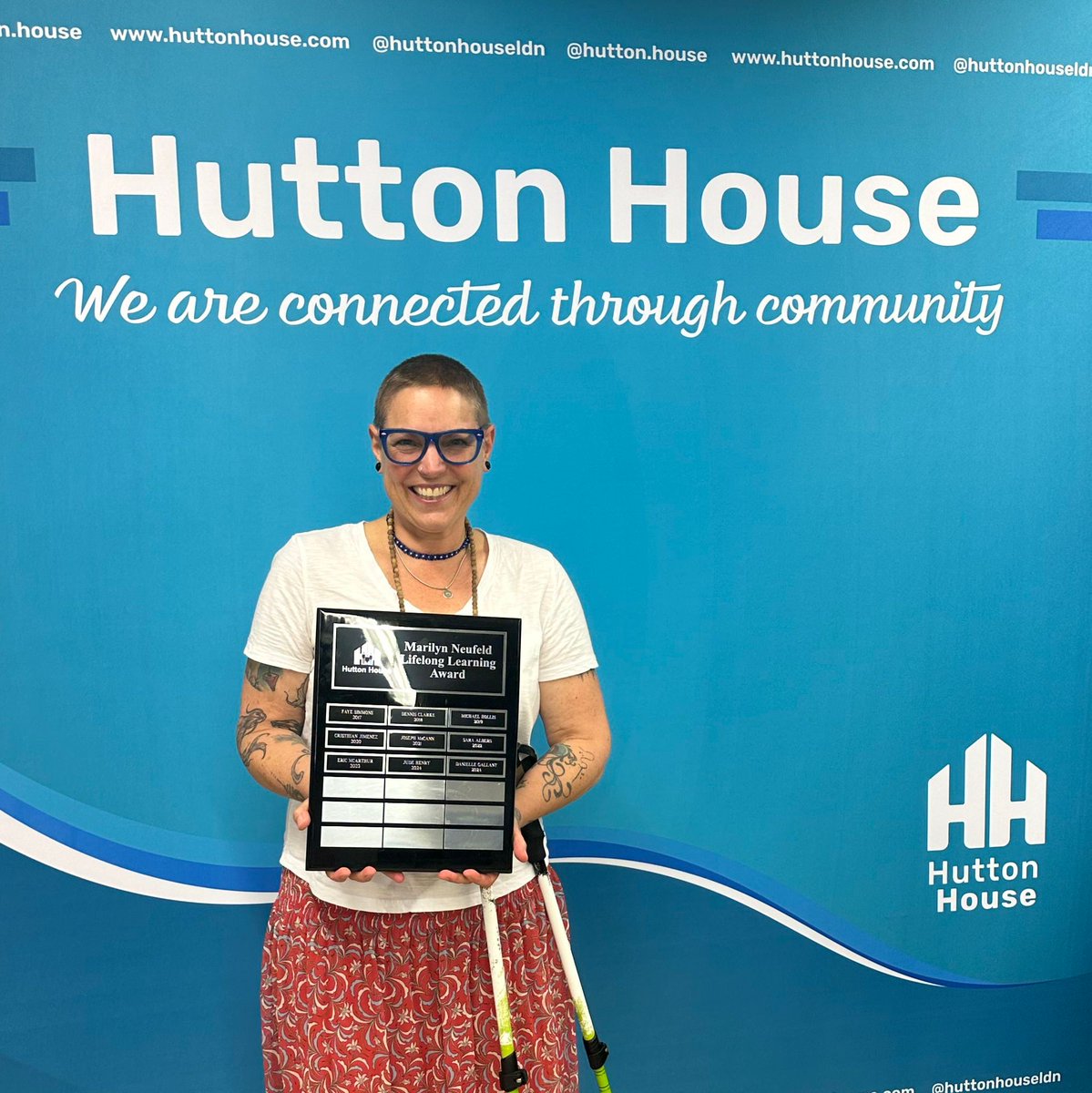 We proudly announces Jude Henry as a 2024 Marilyn Neufeld Lifelong Learning Award winner. Despite challenges, Jude pivoted from athletics to wellness and art. Her dedication to accessibility and community is exemplary. Congrats, Jude! #HuttonHouse #Ldnont