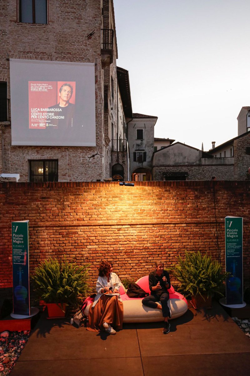 Qualche immagine di San Vito al Tagliamento. Altra serata che non dimenticherò. Grazie a Valentina Gasparet, al Comune di San Vito e a <a href="/pordenonelegge/">pordenonelegge.it</a>. 100 storie per 100 canzoni continua il suo viaggio.

<a href="/lanavediteseoed/">La nave di Teseo</a> <a href="/OTRlive/">OTRlive</a>