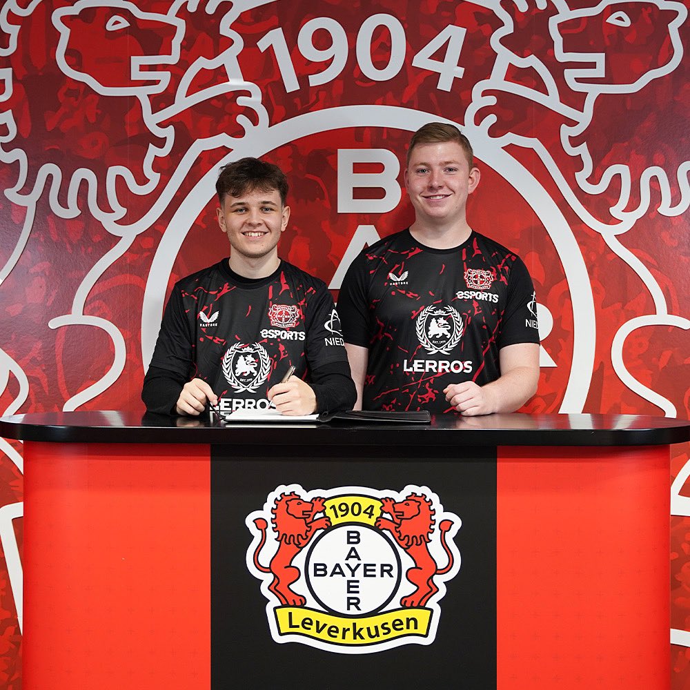 b04esports's tweet image. We are happy to announce that @marclandwehr and @seanldw are staying under the cross ✍️🎮

Ready for the next season!⚫️🔴@bayer04fussball 

#esports #werkself #eafc24 #fc24 #foryou #b04esports #bayer04 #fürdich #bundesliga