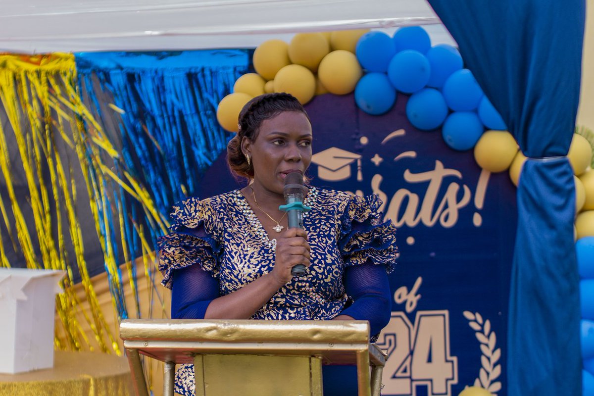 ggis_msa's tweet photo. Our kindergarten coordinator, @Leytonsoul, delivered a heartfelt &amp; inspiring speech. Thank you,@Leytonsoul, for celebrating our little graduates' achievements and encouraging their passion for learning!#GGISGraduation #KindergartenGraduation #ClassOf2024 #spaces #GGIS https://t.co/b4PGCMbtOX