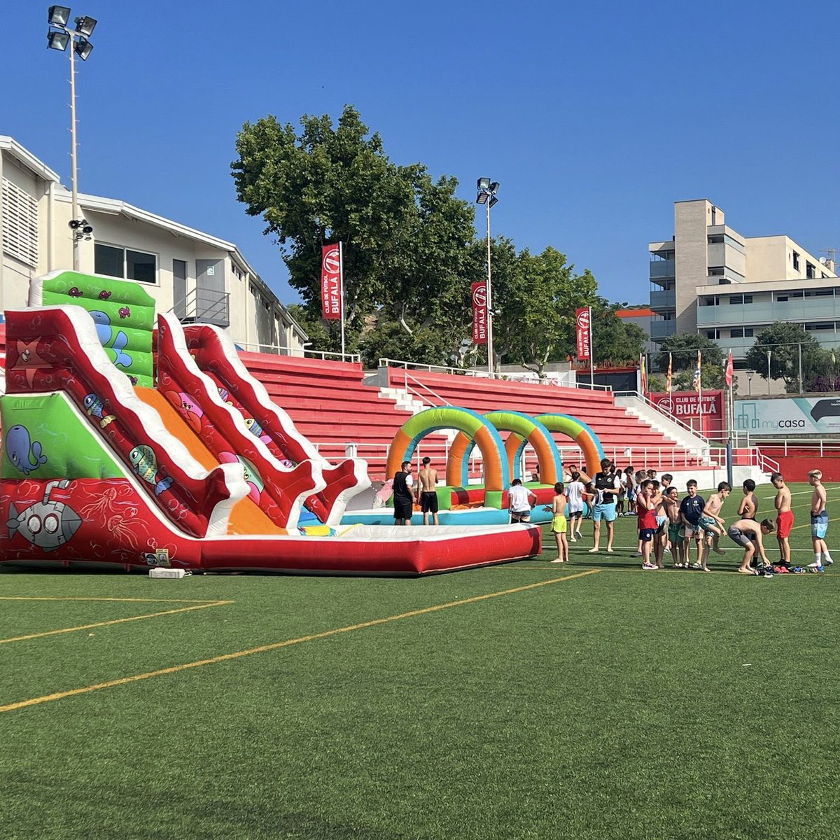 CF Bufalá de Badalona tweet media