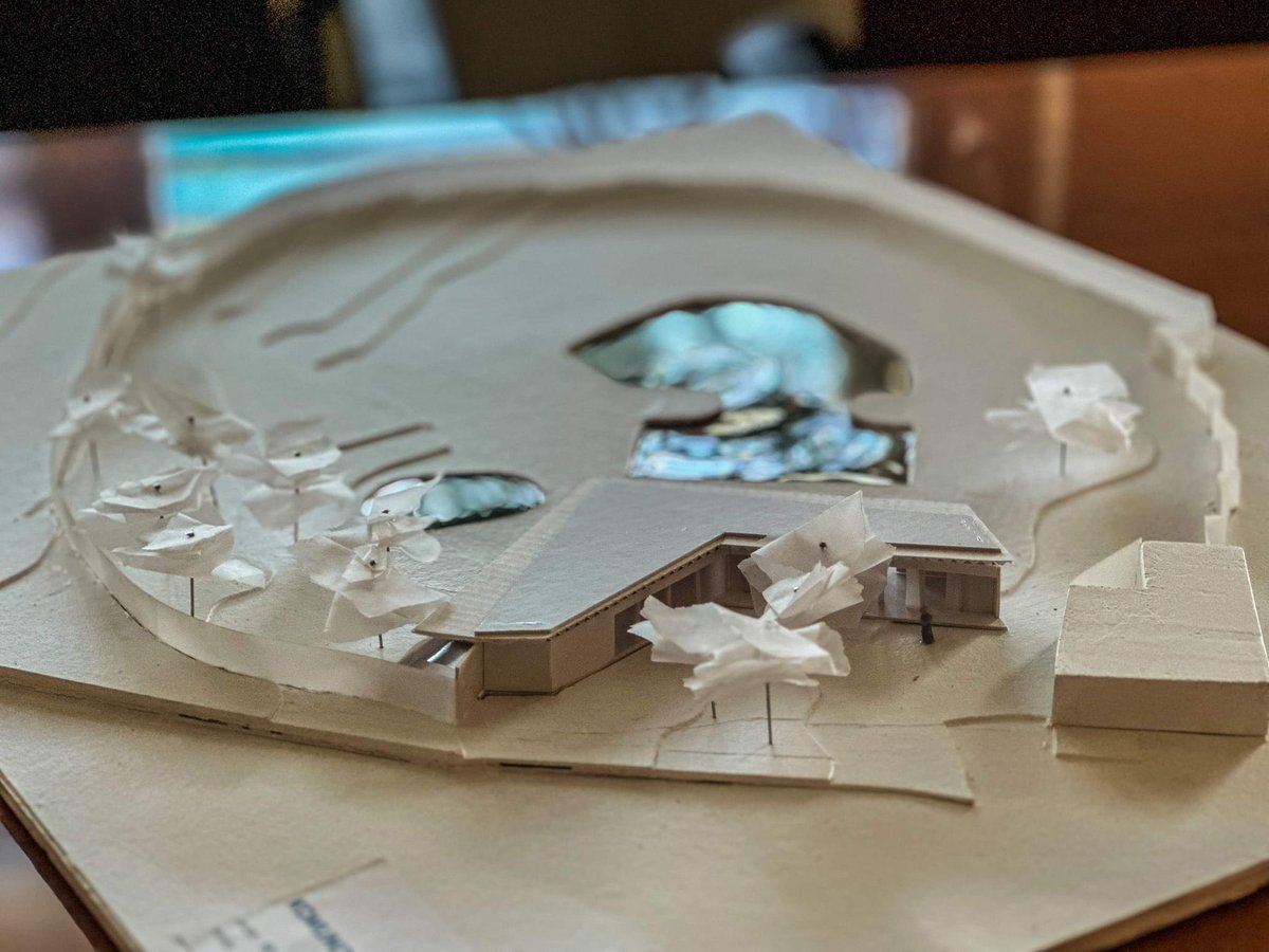 FilipChvatal's tweet photo. Takhle bude vypadat nová sauna na koupališti v Juliánově, která vyhrála v minulém ročníku PaRo. @kunc_zidenice 

Na projektu se podílejí i architekti, kteří chodili do původní Arnoldovy sauny ze 70. let. Škoda ale, že se ji nepovedlo zachovat. I tak se na ni moc těším! https://t.co/0eLlyrl1xL