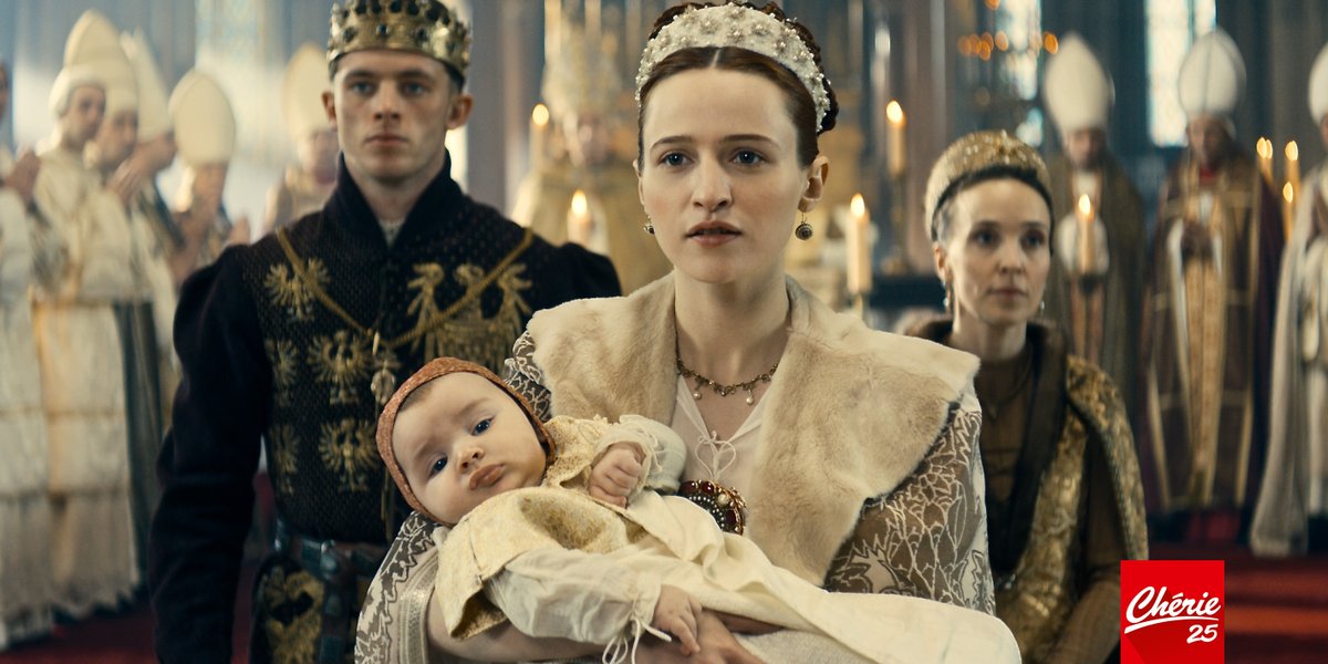 Marie de Bourgogne, devient Duchesse après la mort de son père. Pour assurer la souveraineté de son royaume, elle doit choisir entre plusieurs prétendants dont fait partie Maximilien, fils de l'empereur du Saint Empire…
📺« Marie de Bourgogne »
📅Ce soir à 21.05 sur #Chérie25