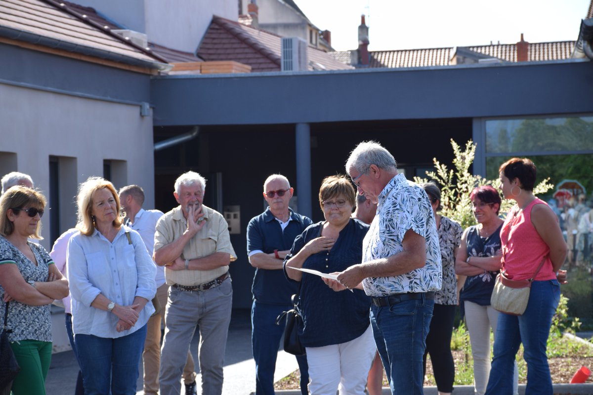 ccplainelimagne's tweet photo. [Enfance Jeunesse]

👉Découverte du nouvel Espace Saint-Exupéry pour les élus municipaux hier.

🏠🎨Dès lundi, ce sera le nouveau terrain de jeu des enfants de l’accueil de loisirs !

📷Retour en images sur la visite 👇

#PlaineLimagne #EnfanceJeunesse #EspaceSaintExupery https://t.co/W2NDf5gkNr