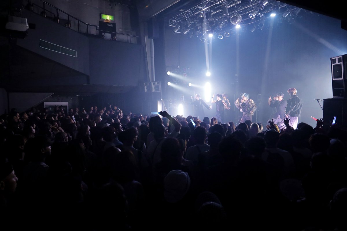 ONE OR EIGHT tweet media