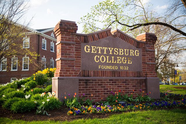 AfSV_US's tweet photo. The #DialogueSummit at Gettysburg College on June 29-30 brought together 27 speakers and around 300 attendees. The event aimed to foster a spirit of unity and mutual respect among diverse communities, featuring sessions for a wide range of Hizmet volunteers including young professionals and college students.
@NAC_Platform #HizmetCares