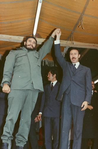 EmbaCubaFrancia's tweet photo. Joyeuse fête de l’Indépendance de l’#Algérie à nos frères algériens !

Tahya Djazaïr 🇨🇺🇩🇿 

تحيا الجزائر صاحبي https://t.co/c8QlL1EcIT