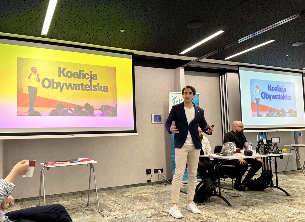 y_fedotova's tweet photo. Always a pleasure to hear local experiences and stories of electoral miracles😍 @A_Prendke is doing a great job representing refreshed Polish political power👏 

#elfevent @EurLiberalForum https://t.co/wVCH8GfPEG
