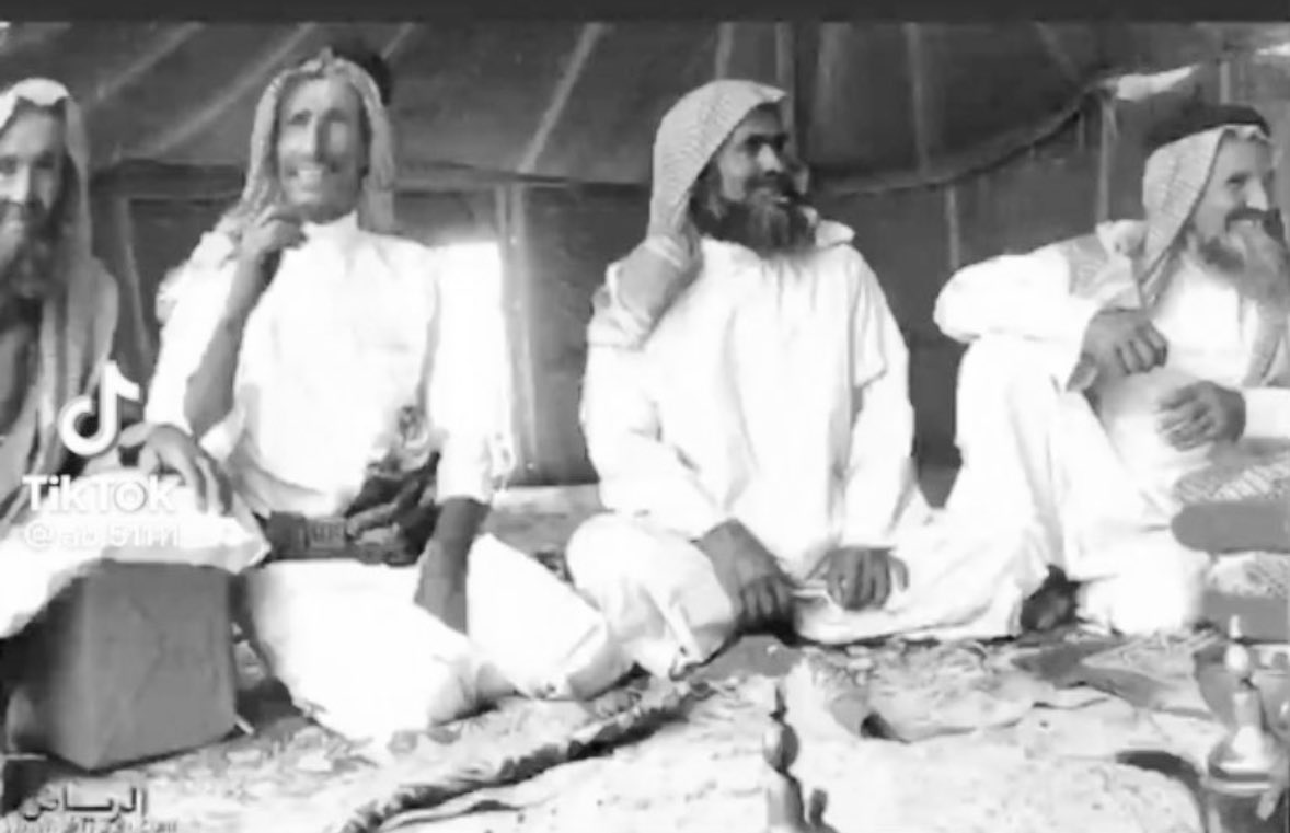 Qhta10ni's tweet photo. الوفاء فرض عليّنا مع القلب النظيّف
مثل مايفرض على زاير البيت الطواف https://t.co/G4Qe0khcS9