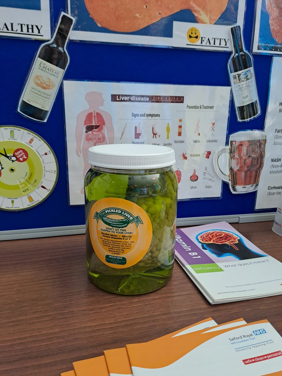Achieve Salford joined the Alcohol Care Team to host an information stall at Salford Royal for #AlcoholAwarenessWeek. 

A great day speaking to staff members about the importance of raising awareness, harm reduction, support and more. 

#alcoholawareness #TogetherGMMH