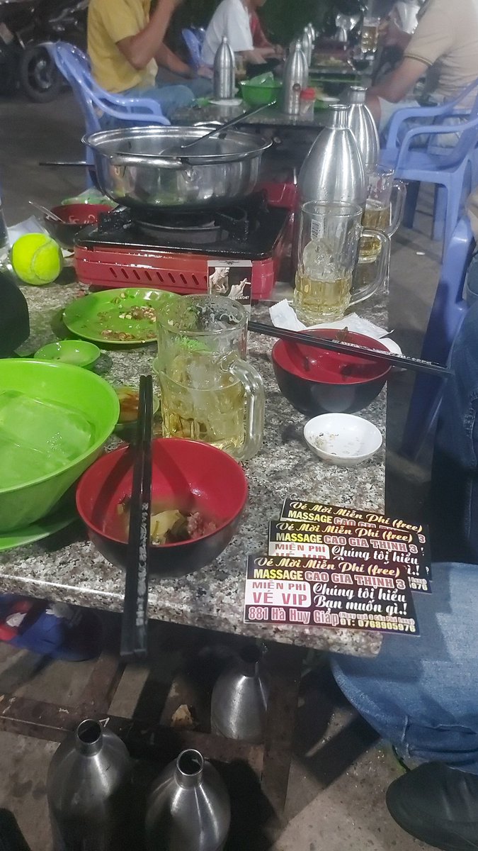 Hôm nay có you nào overnight với tôi ko ?