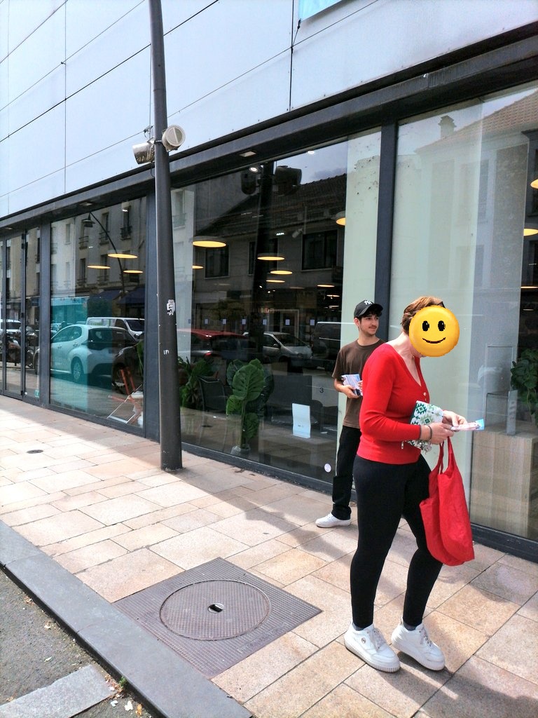 GabrielDurandRN's tweet photo. Ce matin, avec @RNational94_Off
, tractage/boîtage à #LePerreuxSurMarne.

➡️ Beaucoup d'électeurs qui ont voté pour le @RNational_off au 1er tour le referont au 2nd, beaucoup de sourires qui font du bien en ce moment.

#circo9405 #legislatives2024    #BardellaPremierMinistre https://t.co/CoJsp9acxJ