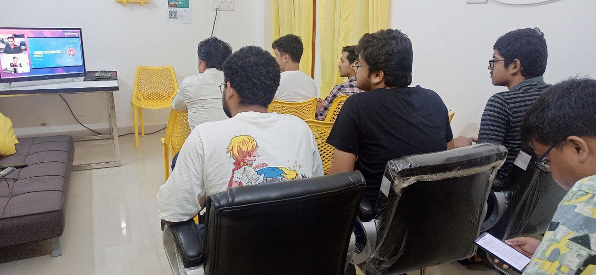 Web3Assam's tweet photo. What’s up, @solana squad? 🚀

After a whirlwind month, we reunited with our web3 fam for some serious Solana vibes at the 2nd #Solana  Ecosystem Call: #Guwahati Edition! 🌧️