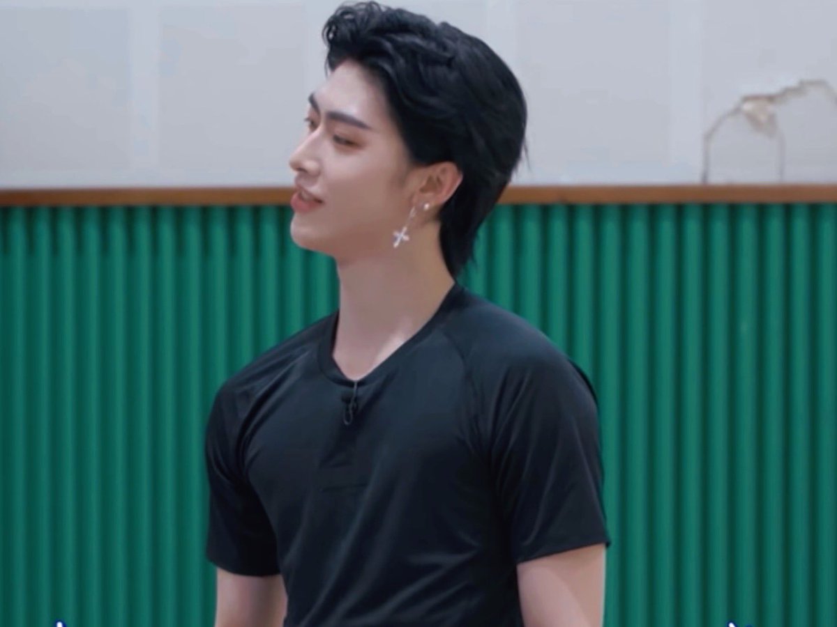 rickittty's tweet photo. 남자 .. https://t.co/w9s8daxIOe