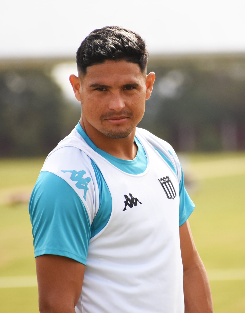 🤝 #Racing y otro empate ante #Libertad

➖El segundo amistoso terminó con el mismo resultado: 0-0.

👉 Equipo del segundo amistoso:
Cambeses; Mura, Conti, García Basso, Rojas; Rodríguez, Sosa, Bergara; González, Solari y Urzi.