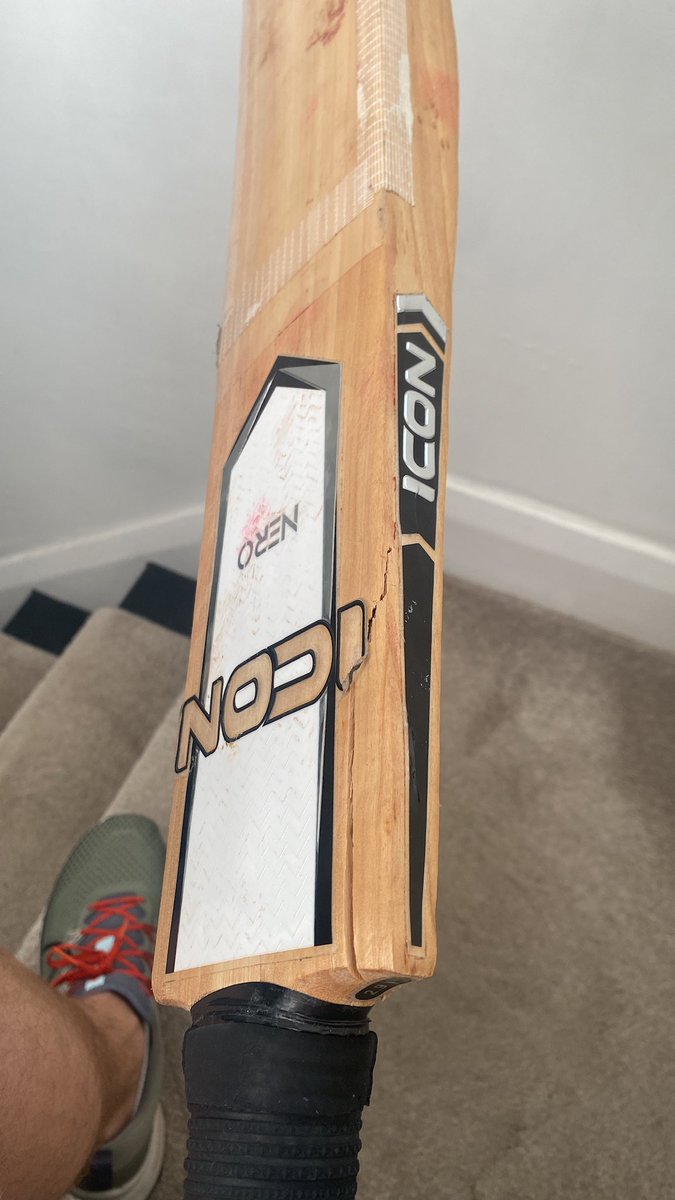 Highly recommend <a href="/OJSbatrepairs/">OJSbatrepairs</a>! Done a fantastic job on my bat and goes above and beyond with a rapid turnaround. Looks even better than before I split it. Can see the difference 🏏🤩