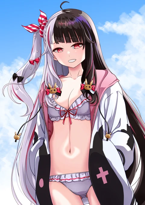 水着描きたい欲時々凄く湧くんだけど既存絵漁ってみても思ったよりなかった。 1枚目は初めてのskeb依頼だったから3年前。 そんなに経ったんだね。今でも可愛いと思ってる。 リゼ様が海っていうifは二次創作ならではで好き。 #ビキニの日