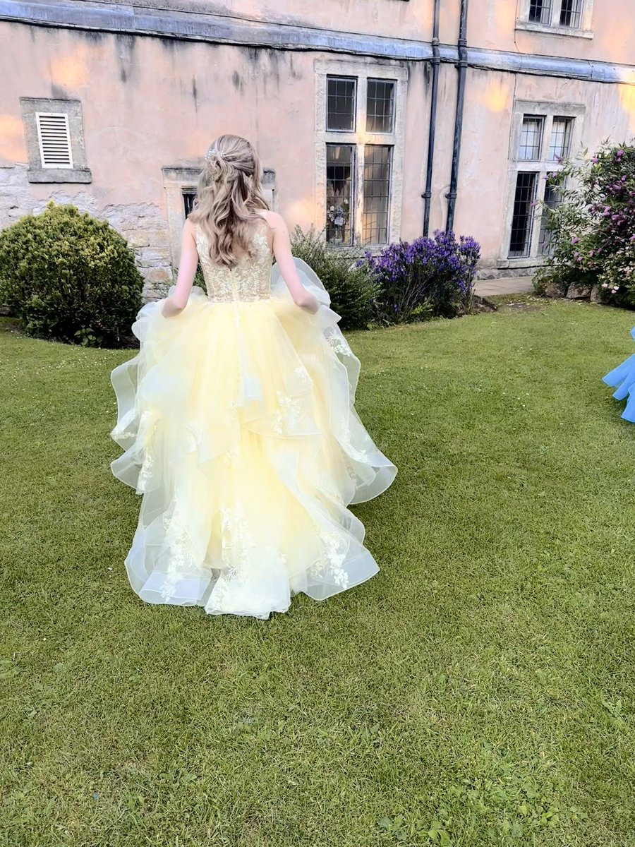 s64miller's tweet photo. prom 2024🪩❤️

felt like a true princess, thank you to everyone who made it so special👑💞 https://t.co/QjBFnWcma8