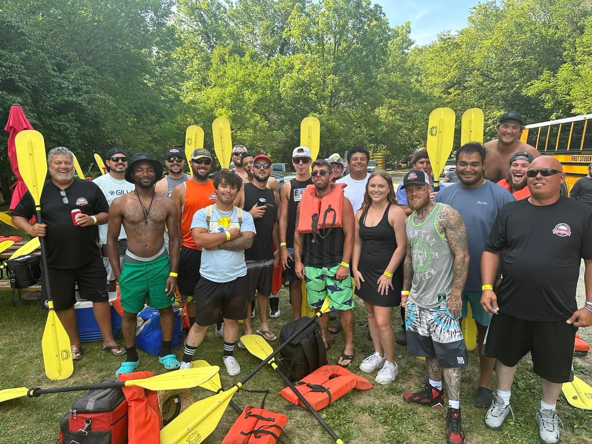 StHenryTRS's tweet photo. We all started our 4th of July Holiday a little early by taking some of the team out for our 1st Annual Team Build Kayak Trip on Wednesday! 🛶 Tons of laughs, tipped kayaks! This team is the best around, on and off the roof! 💪🏻
#teambuildingevent #bestteamever #technicalteam https://t.co/tUKi7qiRHy