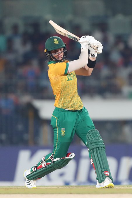  🇿🇦South Africa are 44/0 after 6 overs 📹 Credits: Twitter/ProteasWomenCSA