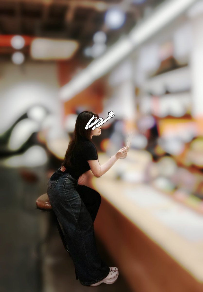 今晚有沒有人啊🤩
夜貓今晚有空🤪