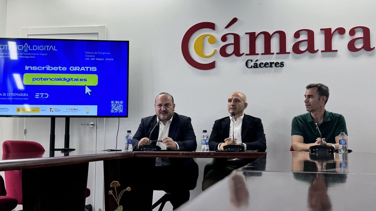 ¡📢 Hoy ha tenido lugar la rueda de prensa del I Congreso ‘Potencial Digital’ en la Cámara de Comercio de Cáceres! 🚀 Accede a la noticia completa aquí i.mtr.cool/tywnotvcsf  #transformaciondigital #potencialdigital2024 <a href="/FEVAL_/">FEVAL</a>