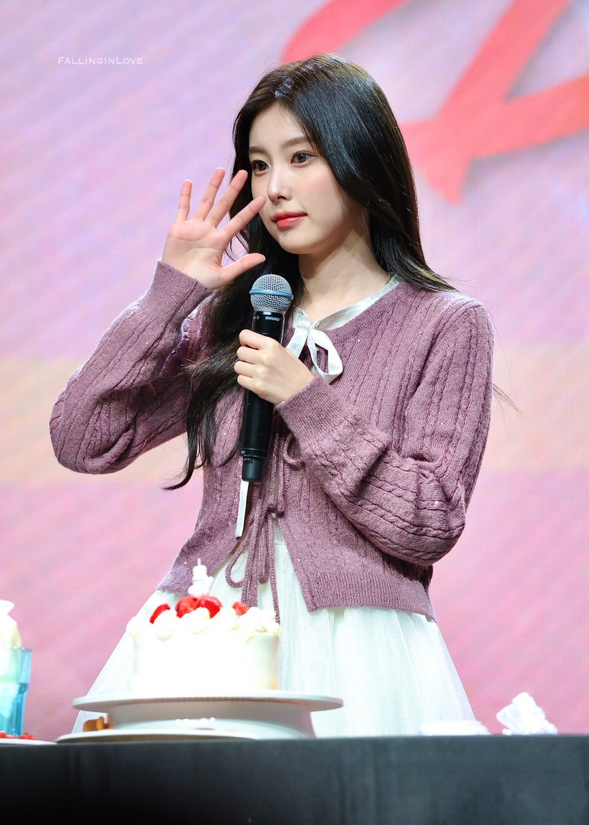 20240705
Make A Wish✨
혜원아 생일축하해 🎂
너무너무 사랑해요 💕

#혜원아_생일_축하혬
#HAPPY_HYEWON_DAY
#KangHyeWon #강혜원 
<a href="/hyemu_official/">Team Hyemdan</a>