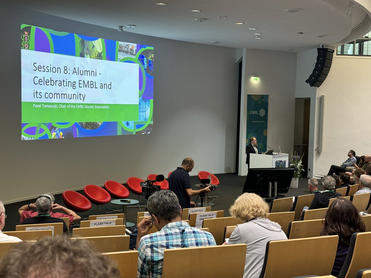 Since <a href="/PavelTomancak/">Pavel Tomancak</a> is chair of this next (and final 😢) session celebrating EMBL Alumni at the celebration of <a href="/embl/">EMBL</a> 50th Birthday, this means his fabulous tweets are paused. Let me tweet a picture of our wonderful EMBL Alumni Board Chair. Thank you Pavel for all you do!